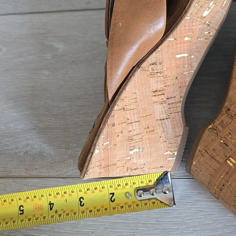Sofft Women Leather Stylish Tan Wedge Sandals Shoes 7.5M